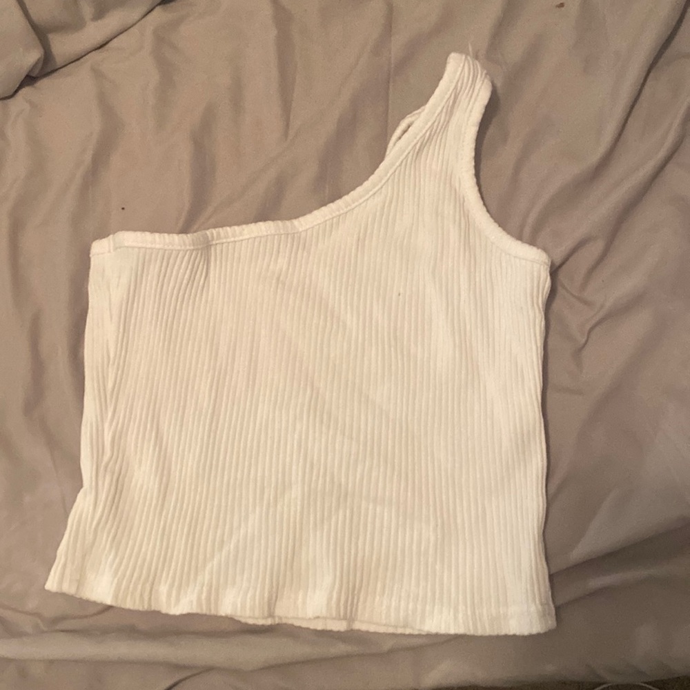 White one shoulder crop top
